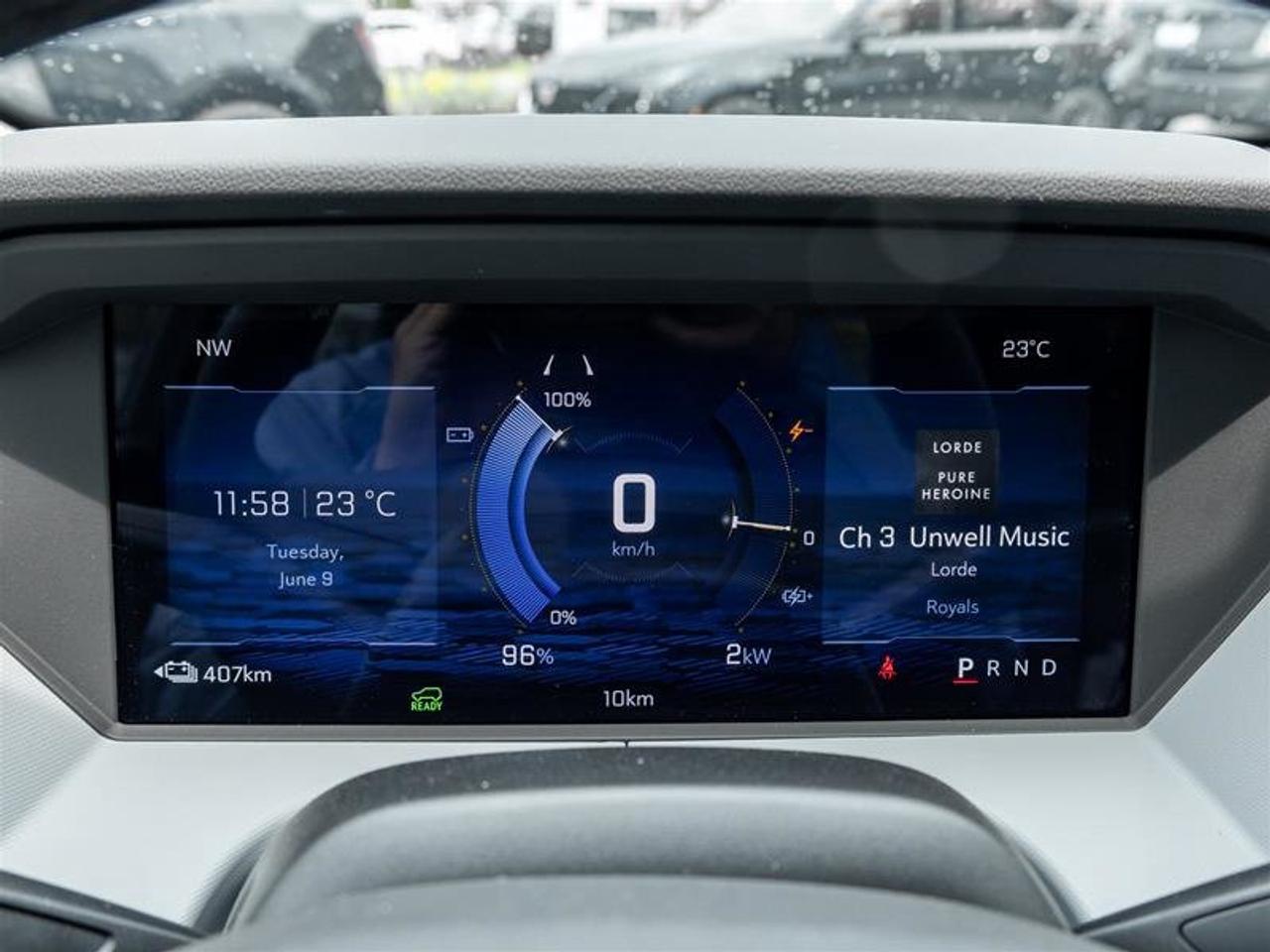 2027 Chevrolet Bolt RS Photo