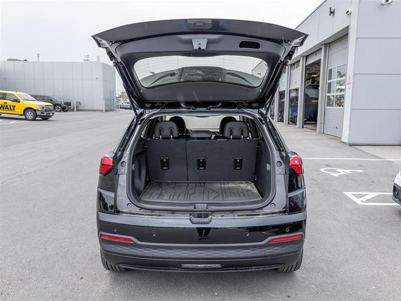 2027 Chevrolet Bolt RS Photo