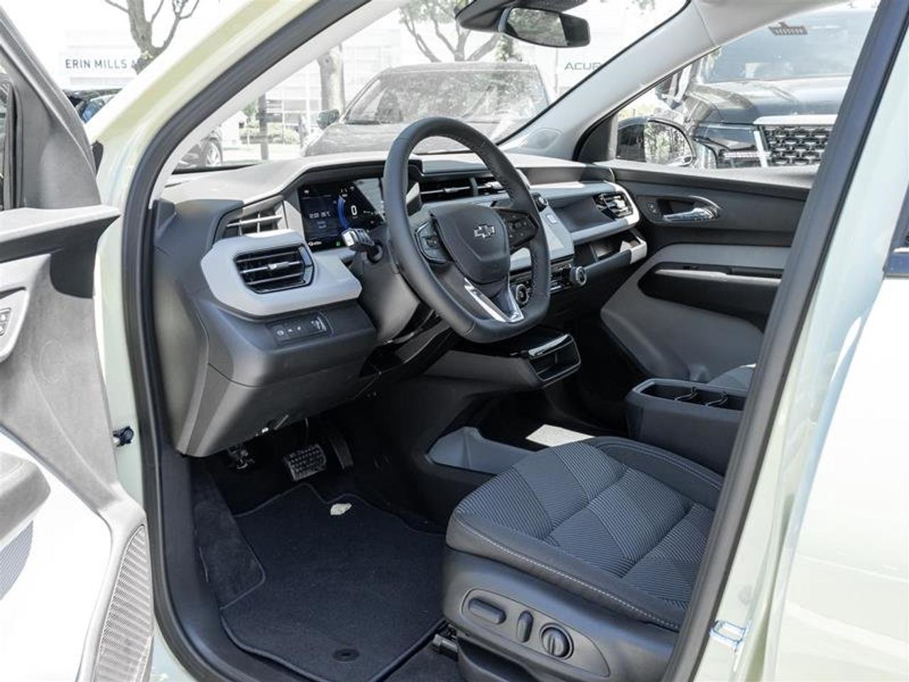 2027 Chevrolet Bolt LT Photo