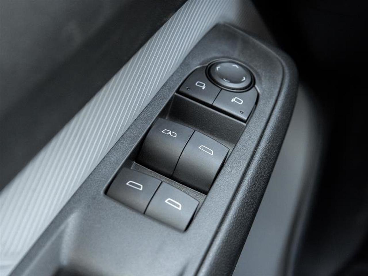 2027 Chevrolet Bolt LT Photo