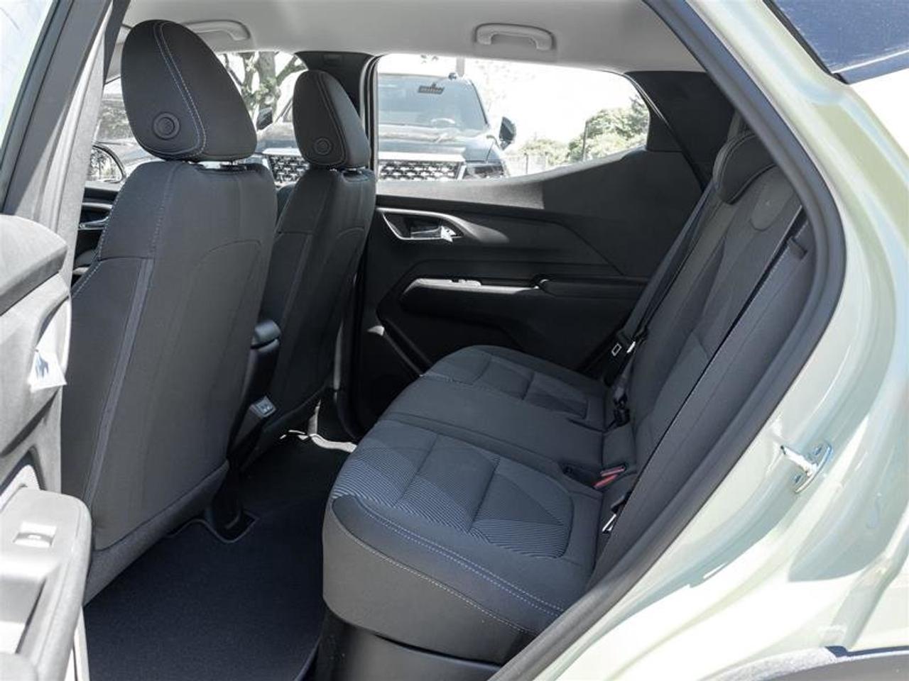 2027 Chevrolet Bolt LT Photo