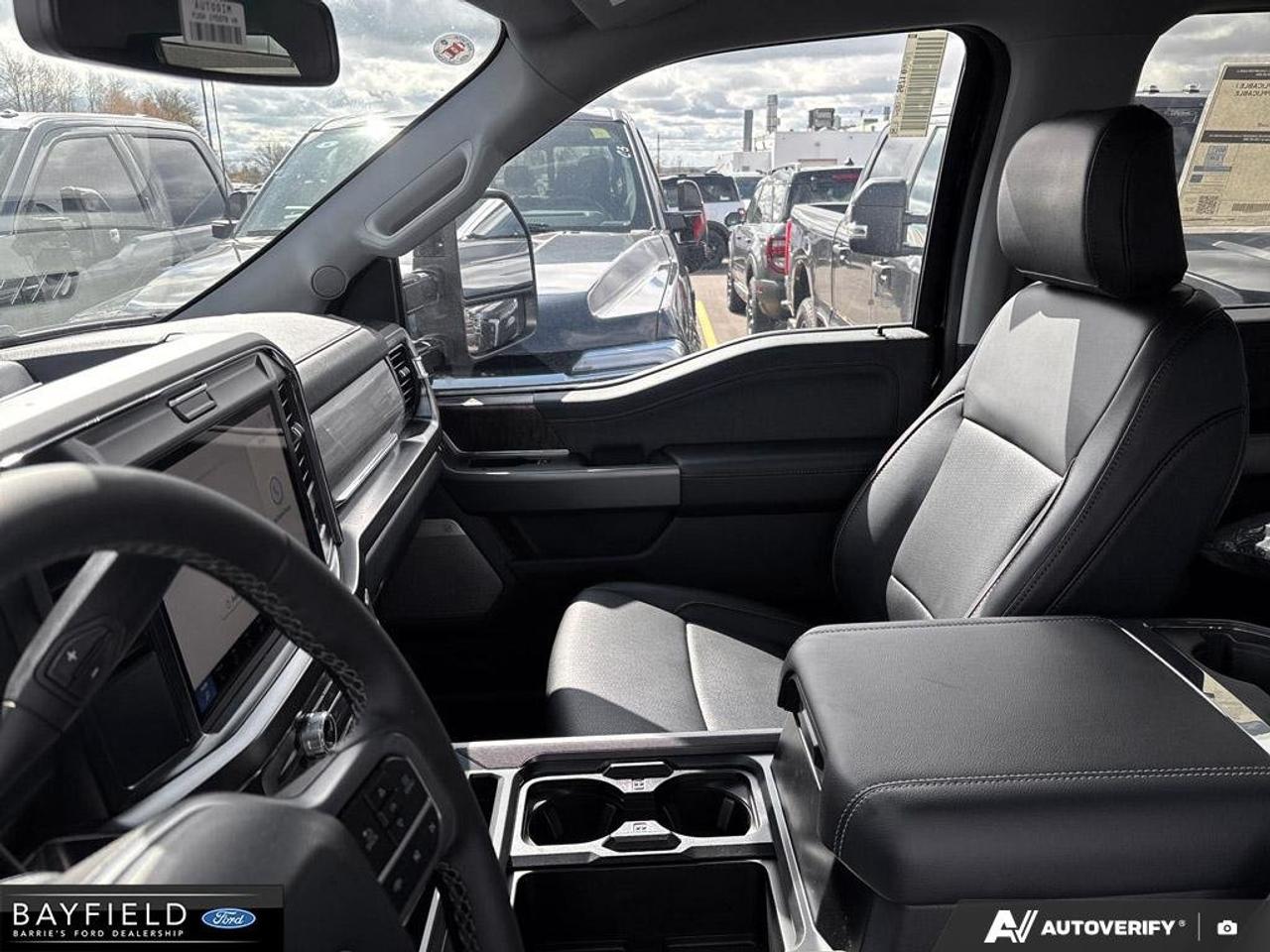2026 Ford SUPER DUTY F-250 SRW LARIAT 4WD Crew Cab 6.75' Box Photo
