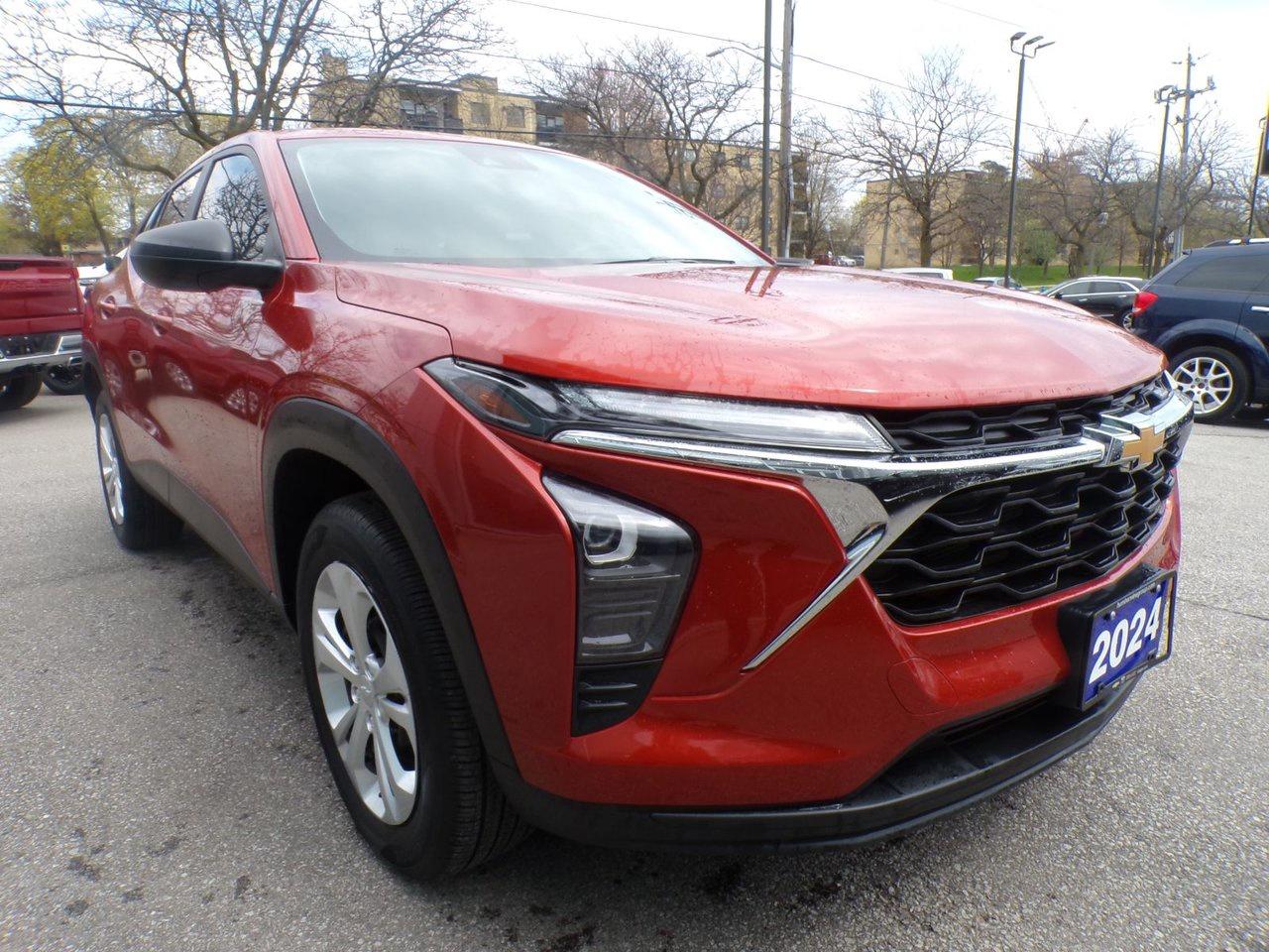 2024 Chevrolet Trax LS Photo2