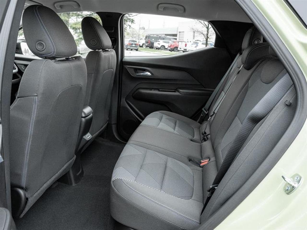 2027 Chevrolet Bolt LT Photo