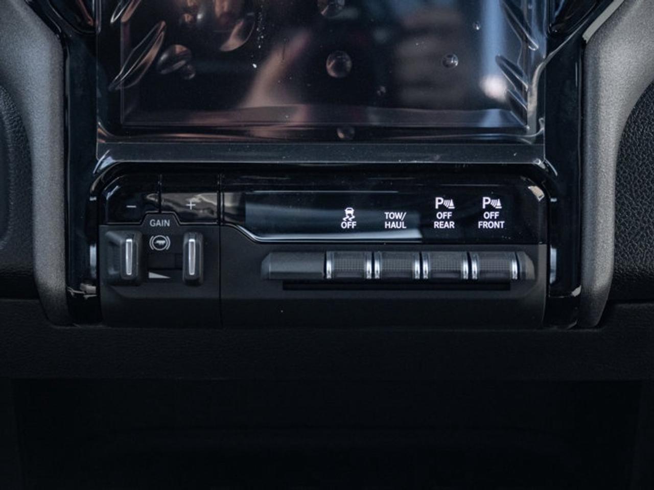 2026 RAM 2500 Black Express Photo