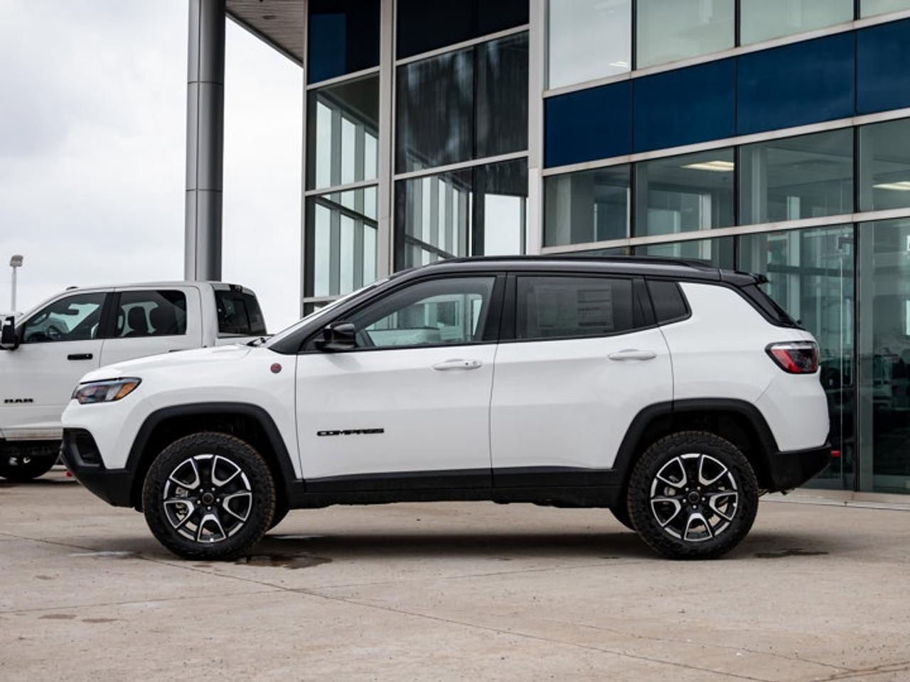2026 Jeep Compass Trailhawk Photo