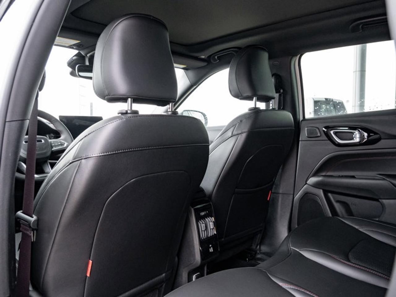 2026 Jeep Compass Trailhawk Photo