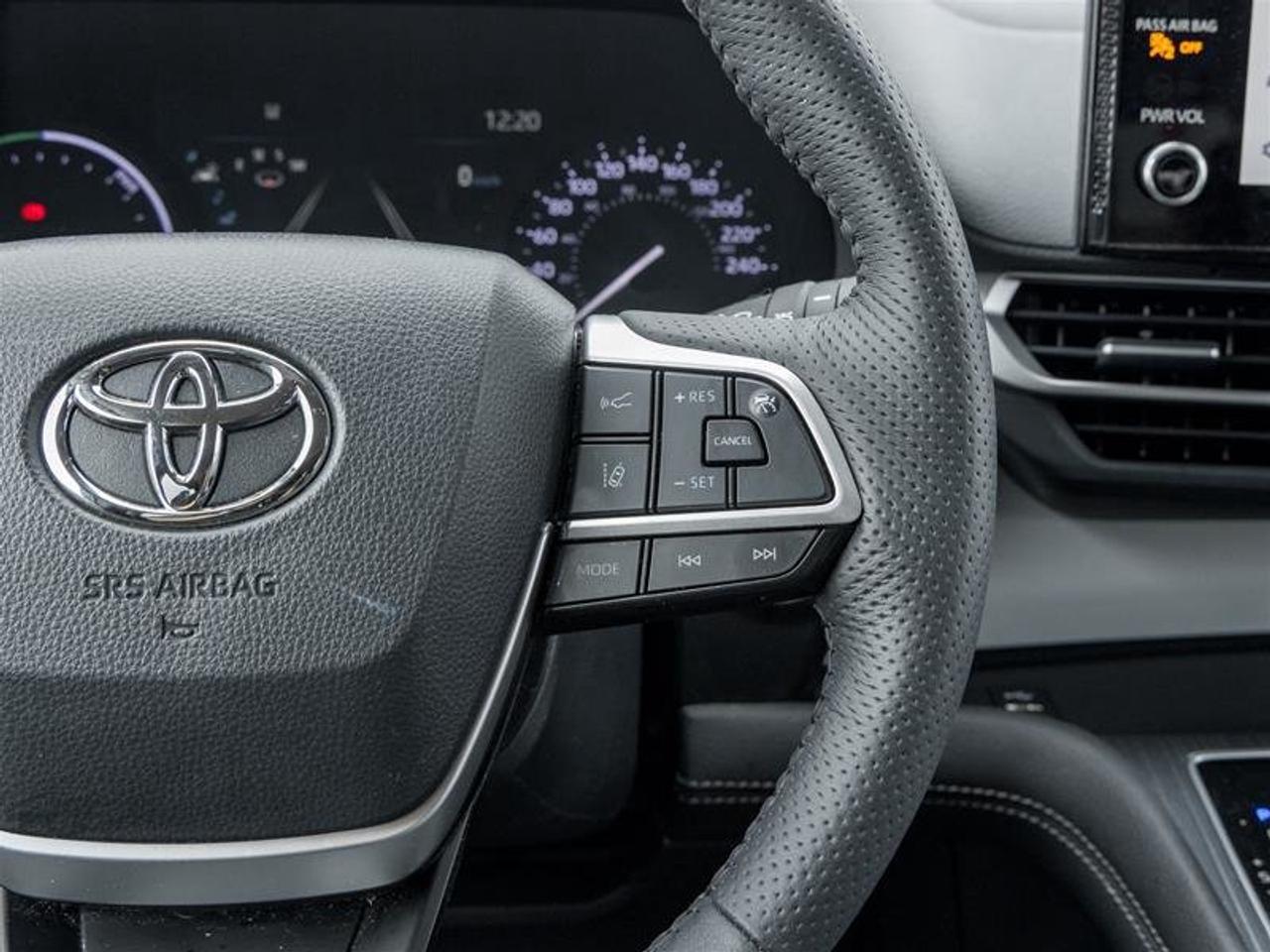 2025 Toyota Sienna Hybrid Sienna XLE 8-Pass Sunroof | Backup Cam | Heated Seats | Wireless Charging | XLE Photo