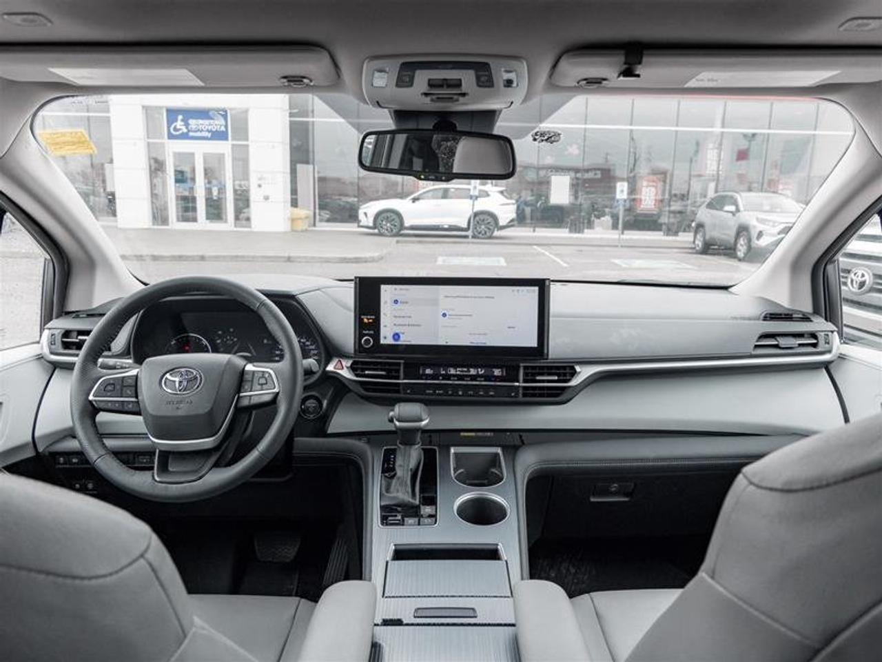 2025 Toyota Sienna Hybrid Sienna XLE 8-Pass Sunroof | Backup Cam | Heated Seats | Wireless Charging | XLE Photo