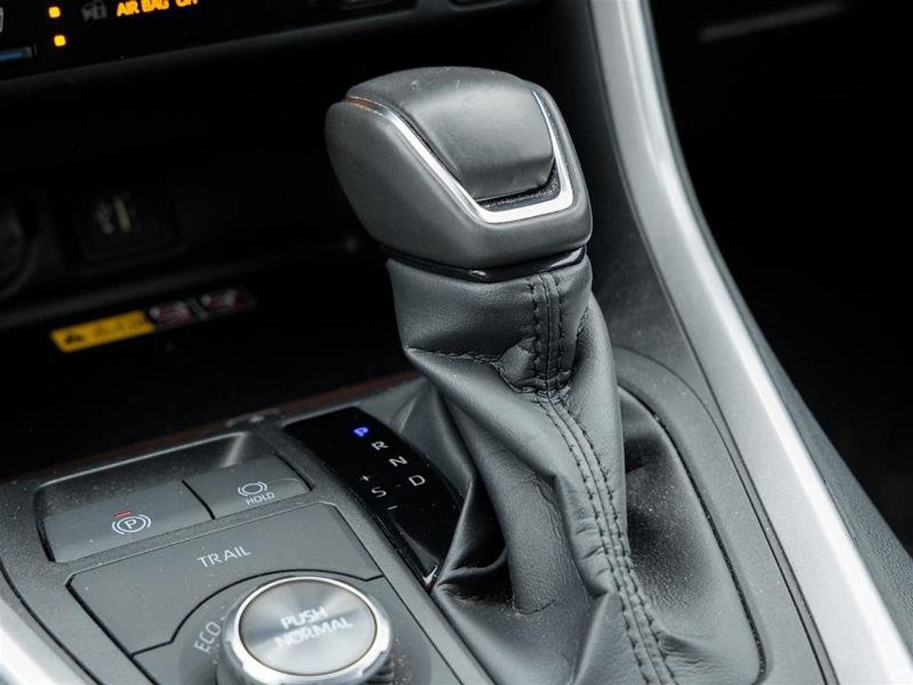 2025 Toyota RAV4 Hybrid Limited AWD Sunroof | Backup Cam | Navi | Heated Seats | Wireless Charging | JBL Audio | Limited Photo