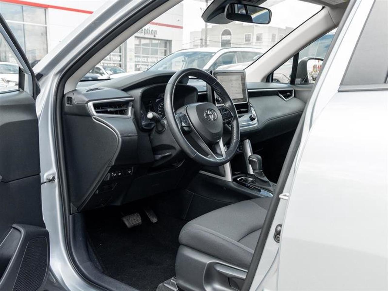 2023 Toyota Corolla Cross LE AWD Heated Seats| Heated Steering Wheel| Moonroof| Backup Camera| LE| AWD Photo