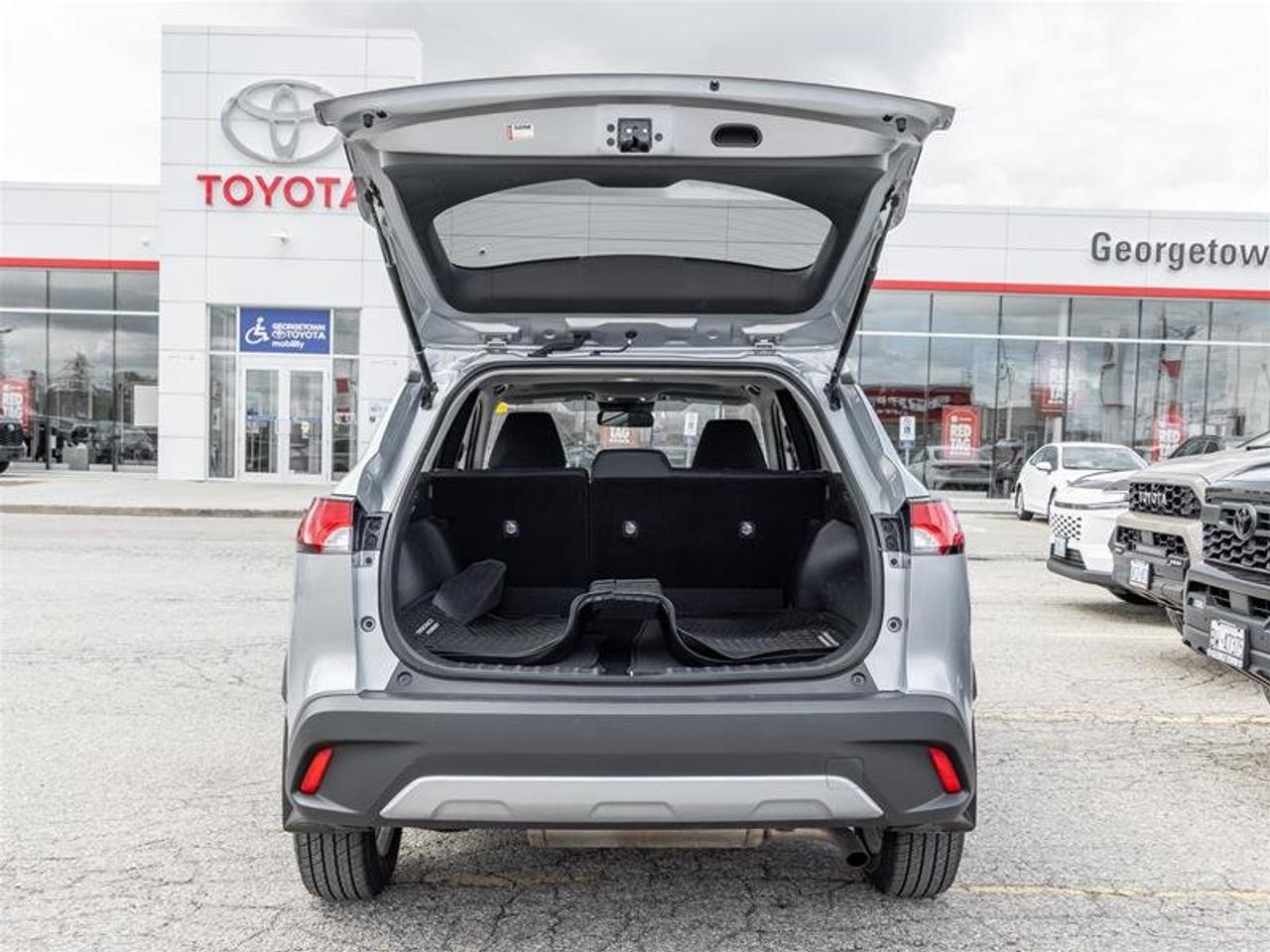 2023 Toyota Corolla Cross LE AWD Heated Seats| Heated Steering Wheel| Moonroof| Backup Camera| LE| AWD Photo