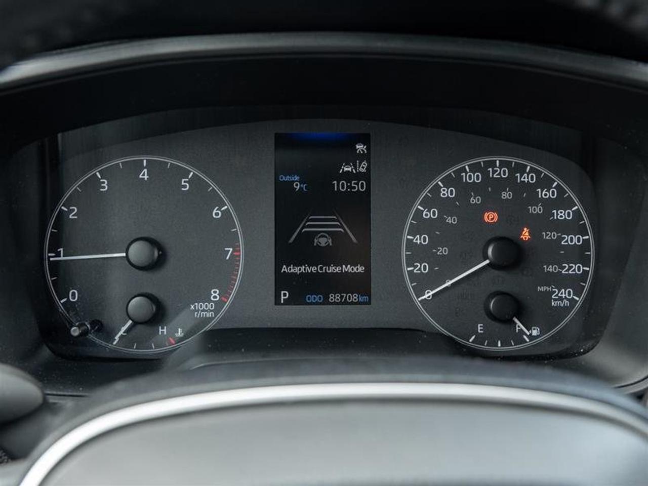2023 Toyota Corolla Cross LE AWD Heated Seats| Heated Steering Wheel| Moonroof| Backup Camera| LE| AWD Photo