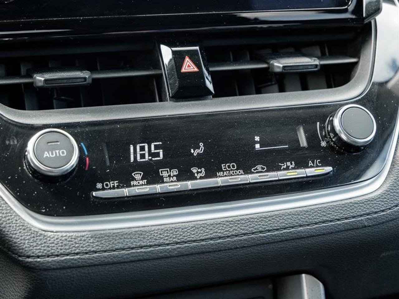 2023 Toyota Corolla Cross LE AWD Heated Seats| Heated Steering Wheel| Moonroof| Backup Camera| LE| AWD Photo