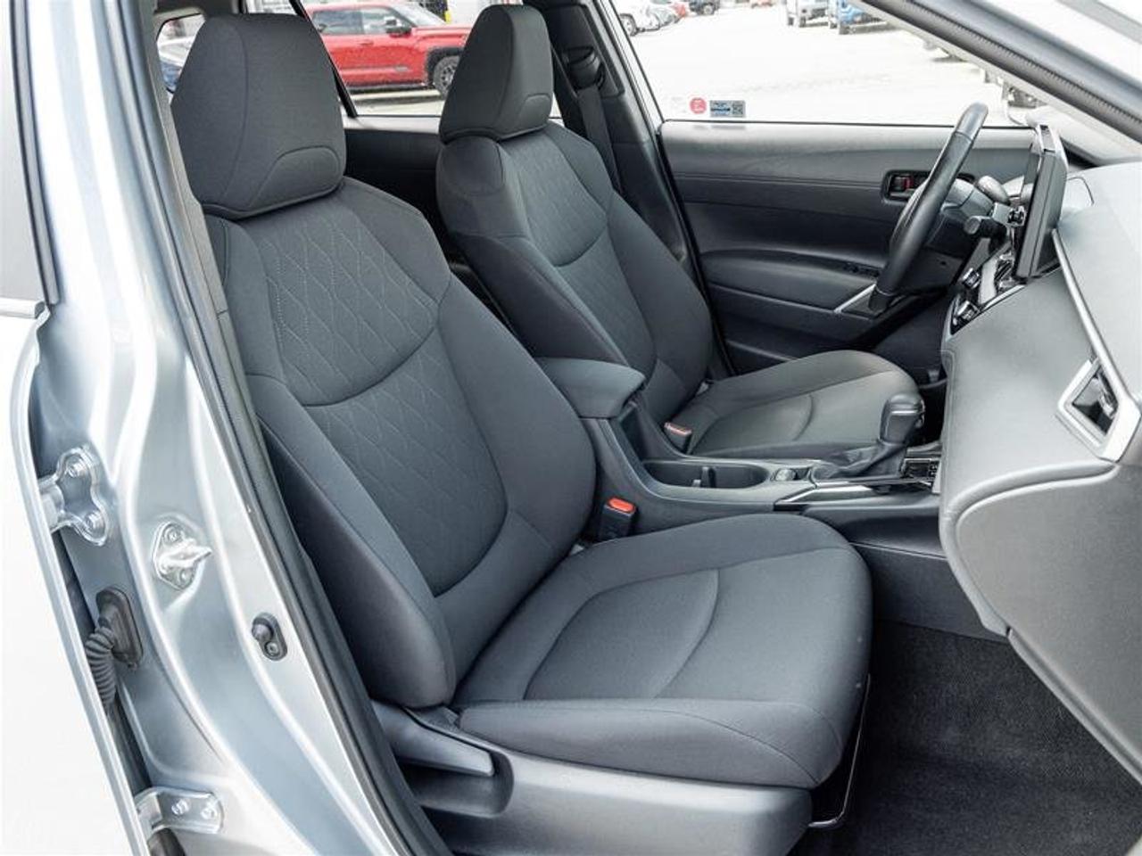 2023 Toyota Corolla Cross LE AWD Heated Seats| Heated Steering Wheel| Moonroof| Backup Camera| LE| AWD Photo