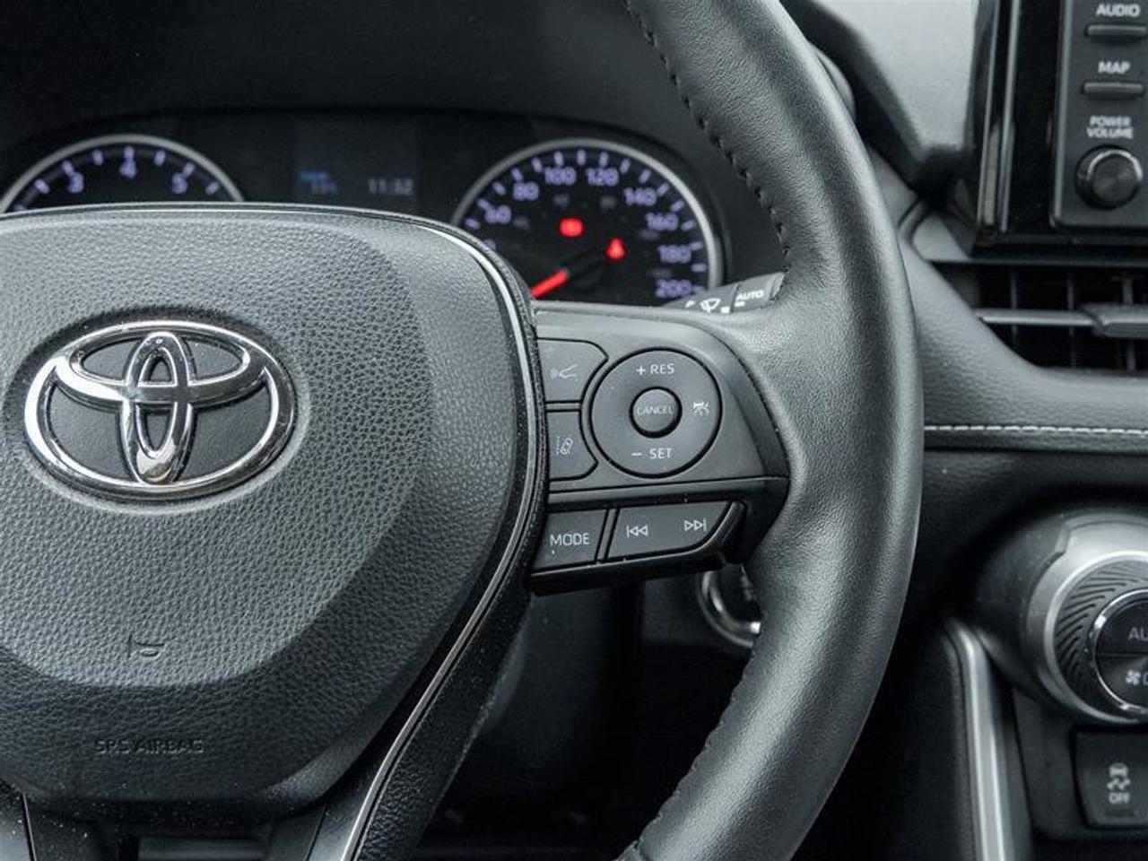 2021 Toyota RAV4 XLE AWD Sunroof | Backup Cam | Heated Seats | XLE | AWD Photo