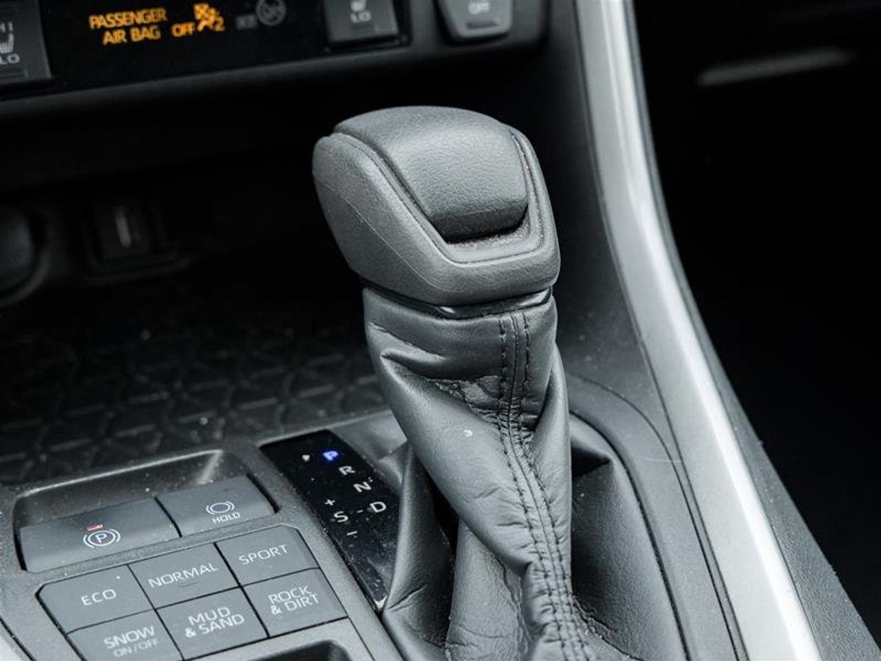 2021 Toyota RAV4 XLE AWD Sunroof | Backup Cam | Heated Seats | XLE | AWD Photo