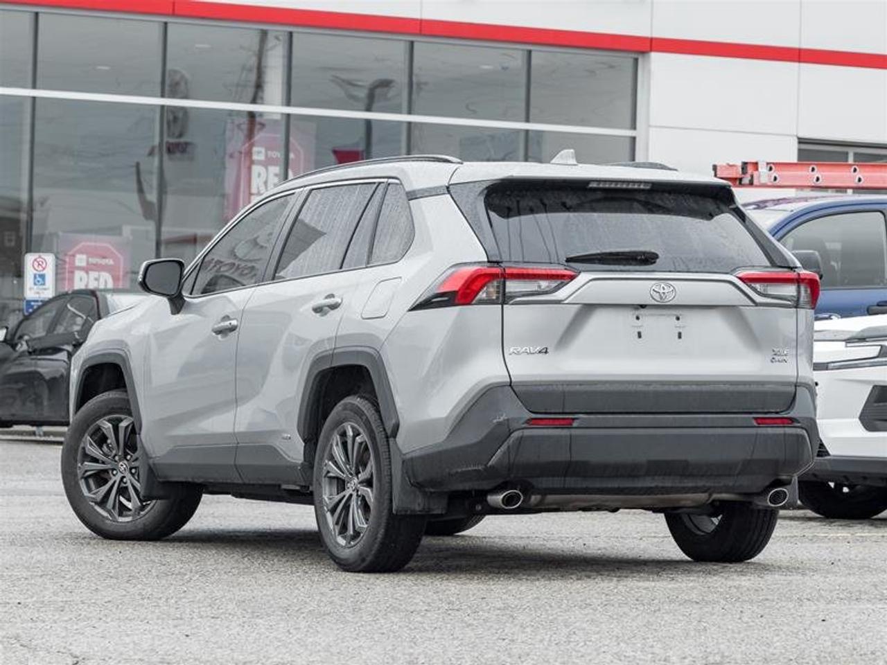 2025 Toyota RAV4 Hybrid XLE AWD Sunroof | Backup Cam | Heated Seats | Hybrid | XLE | AWD Photo