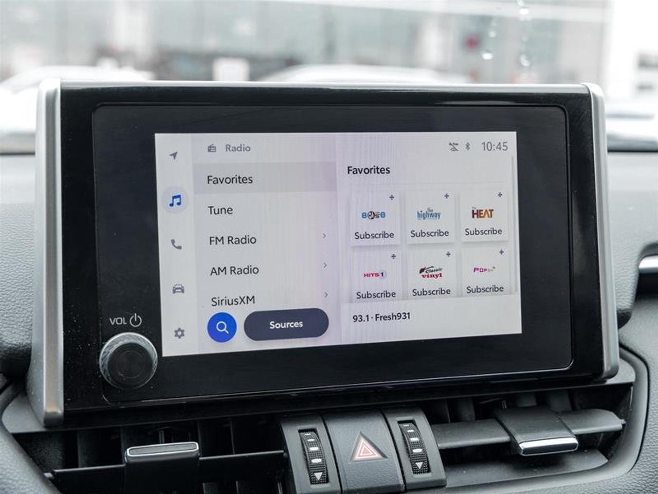2025 Toyota RAV4 Hybrid XLE AWD Sunroof | Backup Cam | Heated Seats | Hybrid | XLE | AWD Photo