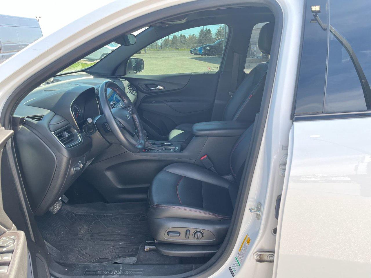 2022 Chevrolet Equinox RS AWD Photo