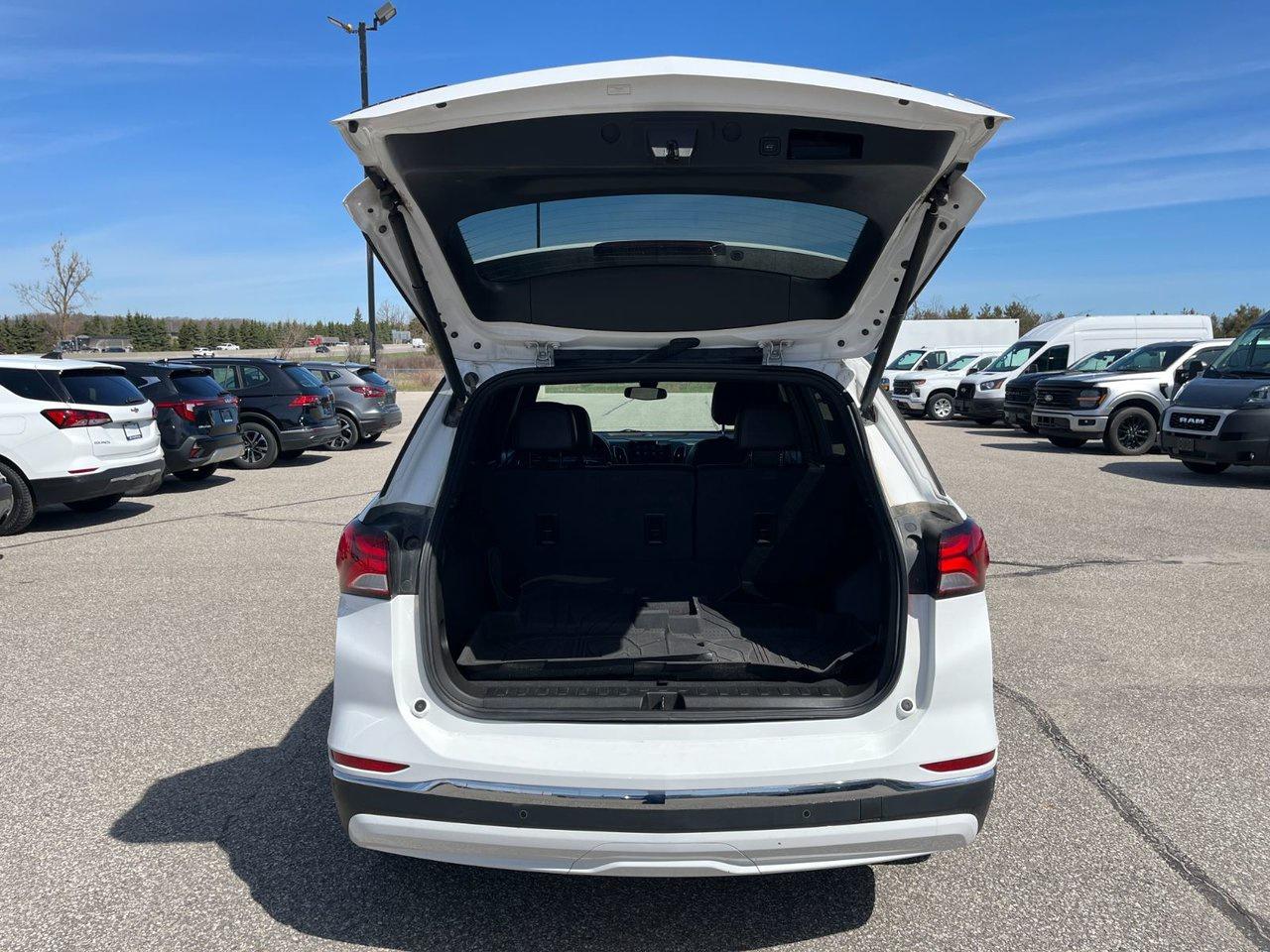 2022 Chevrolet Equinox RS AWD Photo