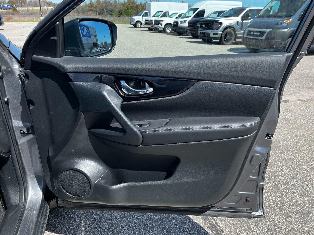 2023 Nissan Qashqai AWD SL CVT Photo