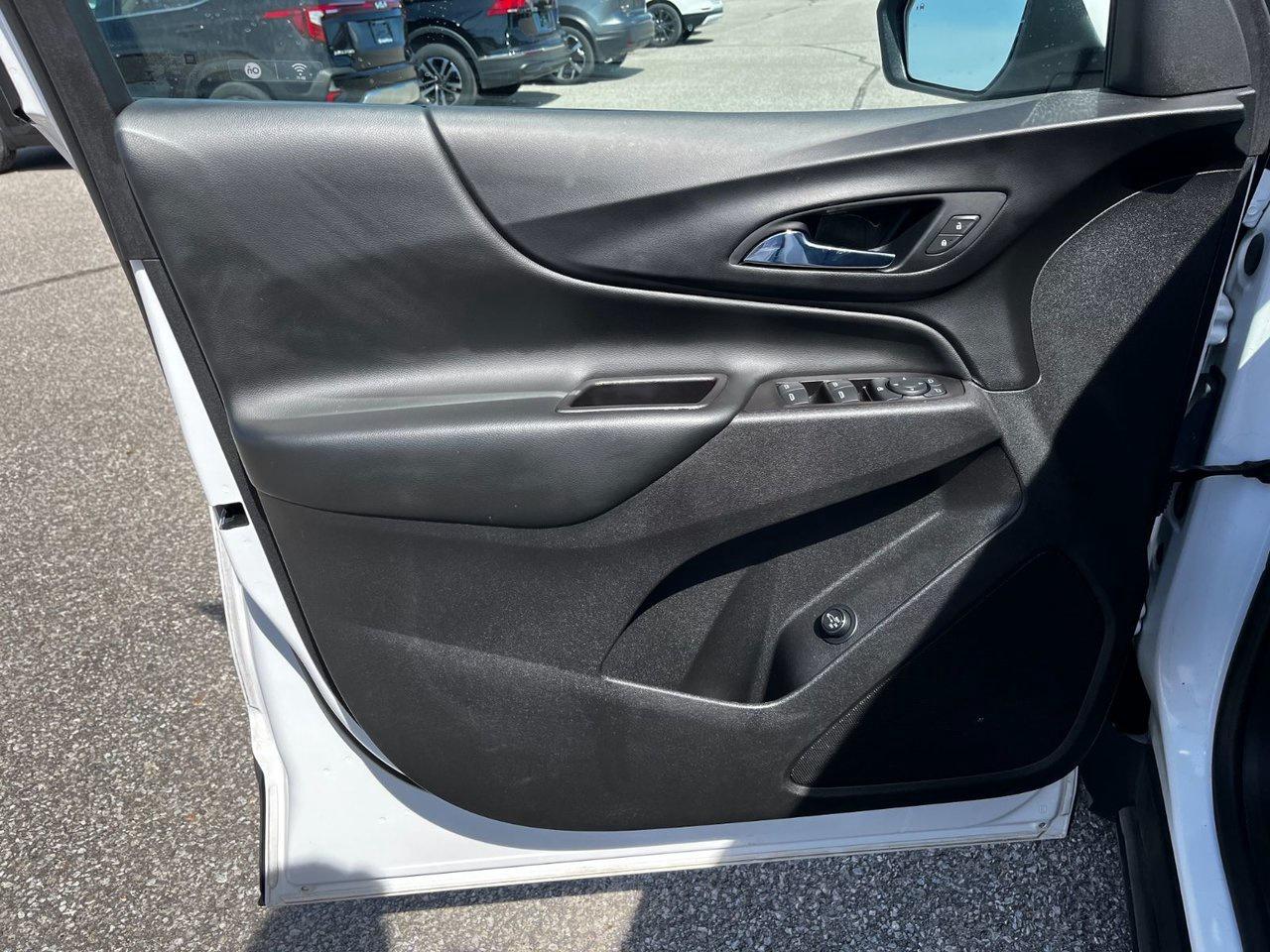 2022 Chevrolet Equinox AWD 4dr LT w/1LT Photo