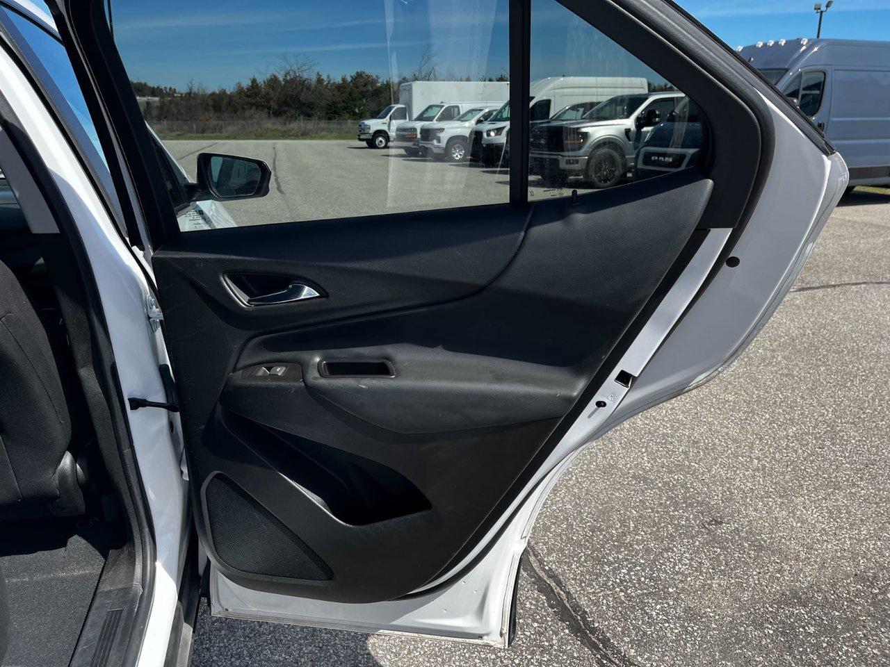 2022 Chevrolet Equinox AWD 4dr LT w/1LT Photo