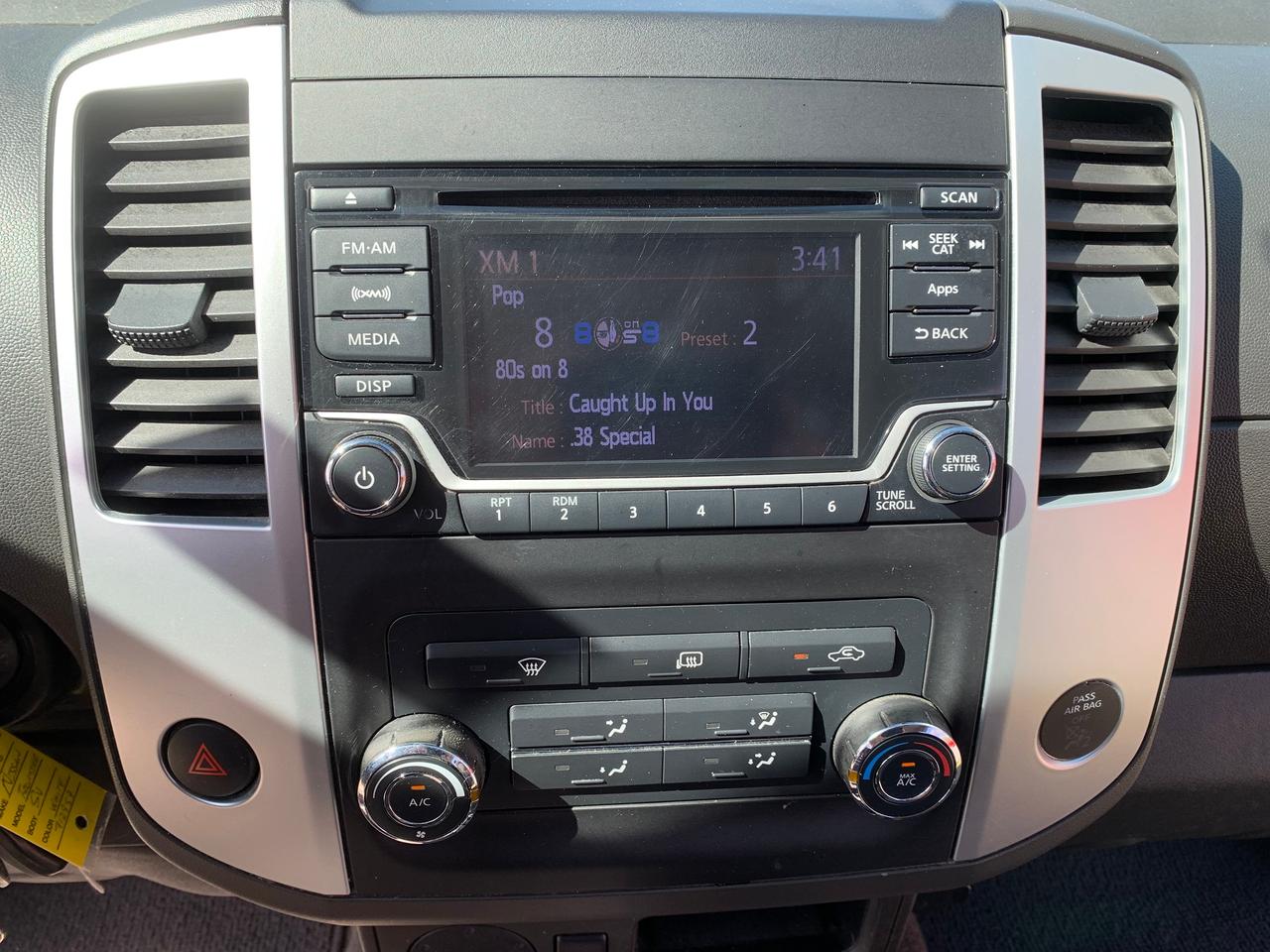 2016 Nissan Frontier SV Photo
