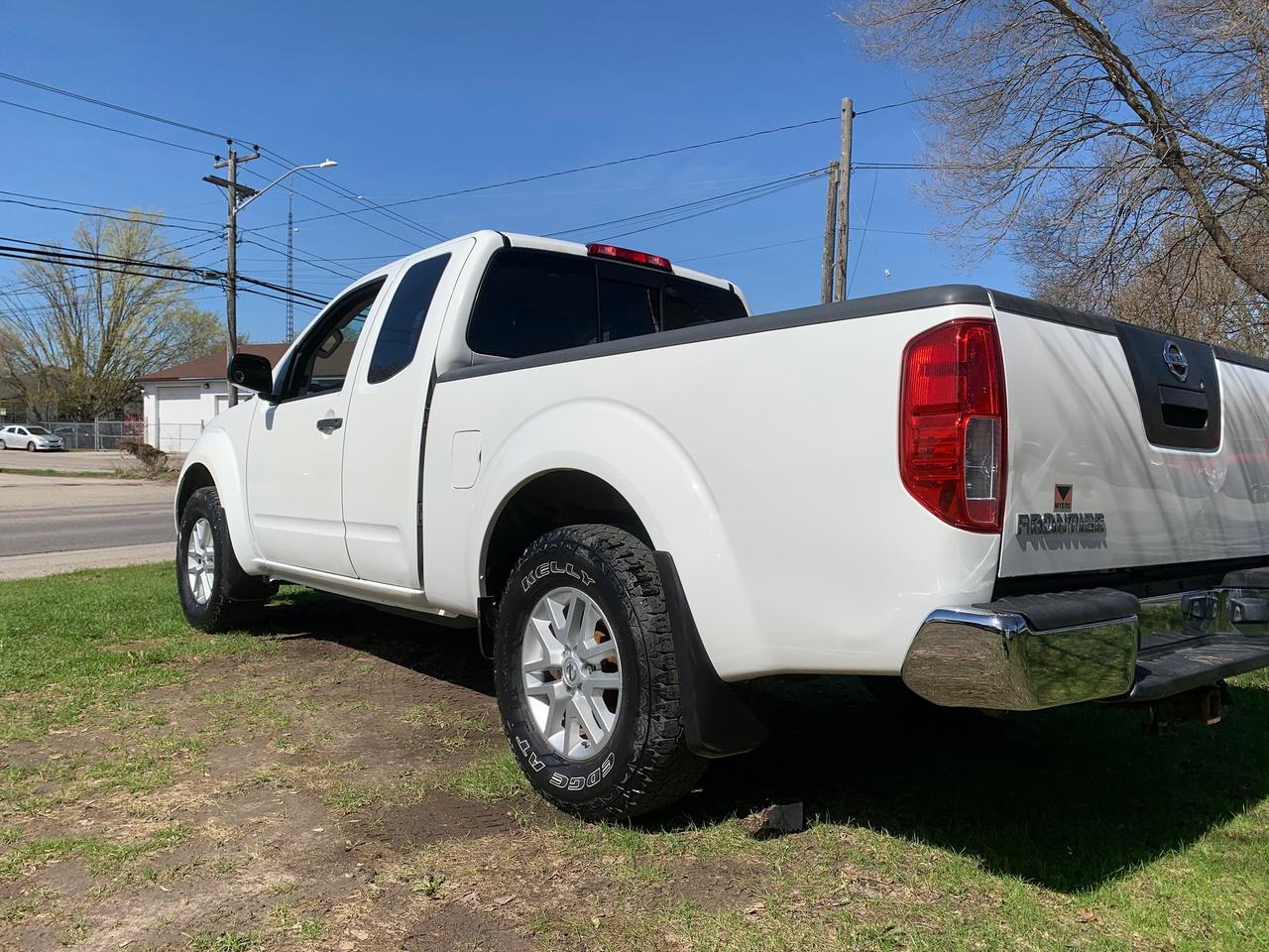 2016 Nissan Frontier SV Photo