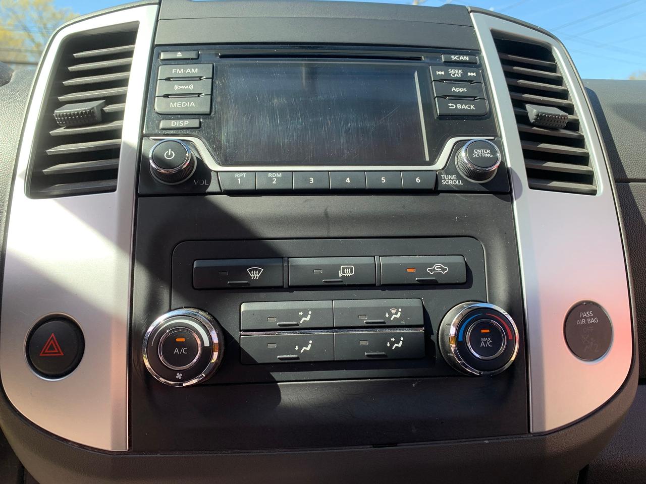 2016 Nissan Frontier SV Photo