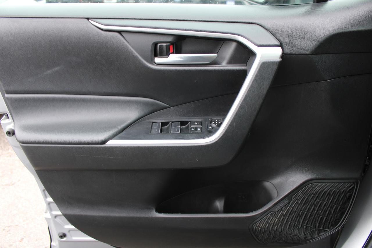 2024 Toyota RAV4 XLE AWD Photo