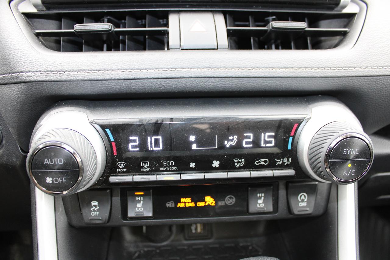 2024 Toyota RAV4 XLE AWD Photo
