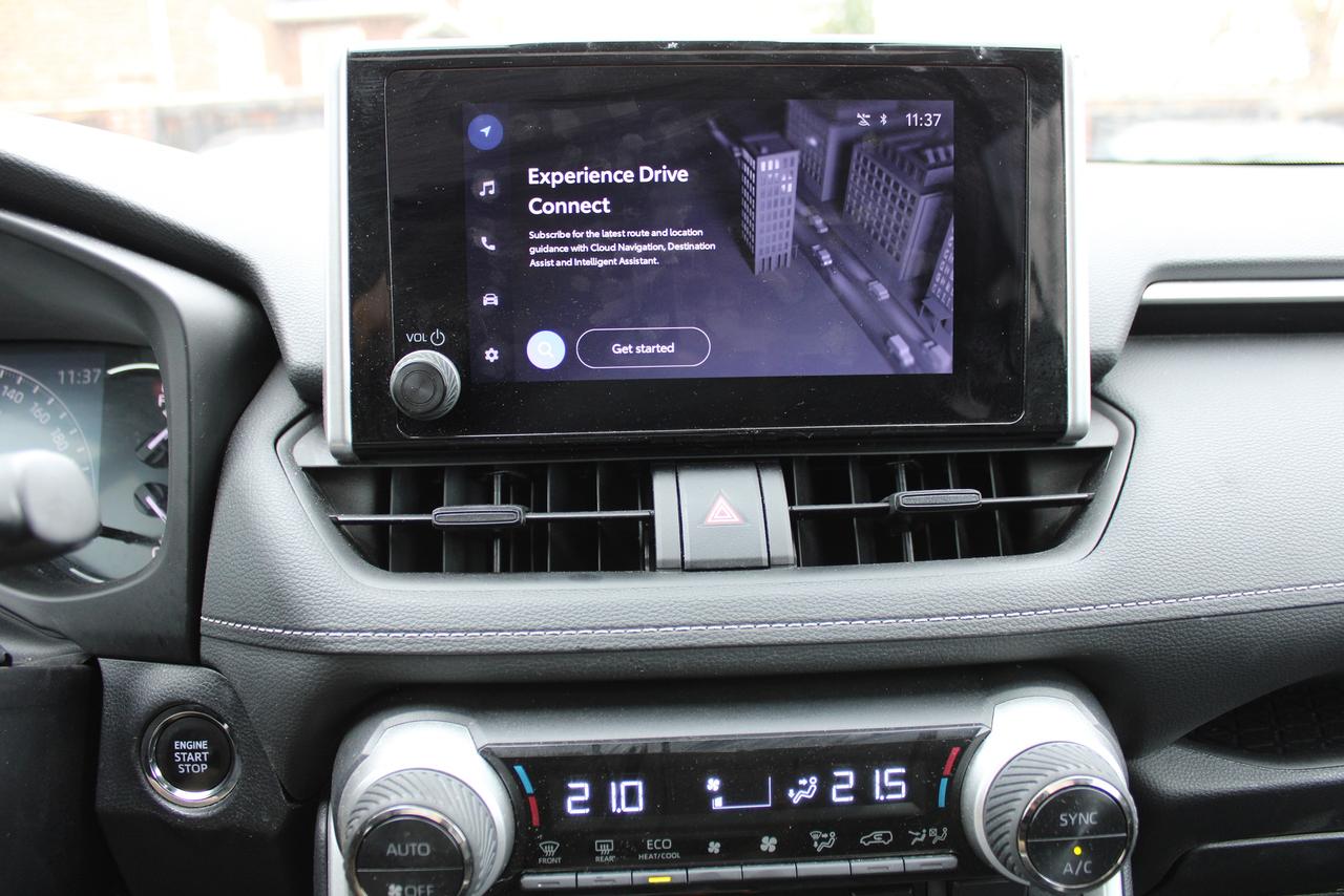 2024 Toyota RAV4 XLE AWD Photo