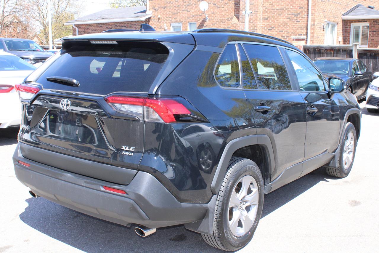 2025 Toyota RAV4 XLE AWD Photo2