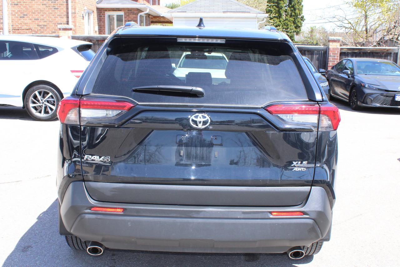 2025 Toyota RAV4 XLE AWD Photo
