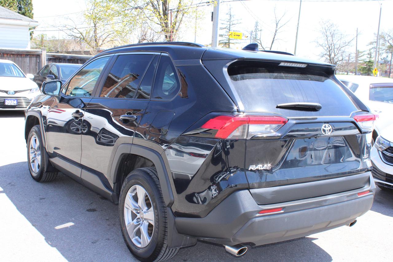 2025 Toyota RAV4 XLE AWD Photo