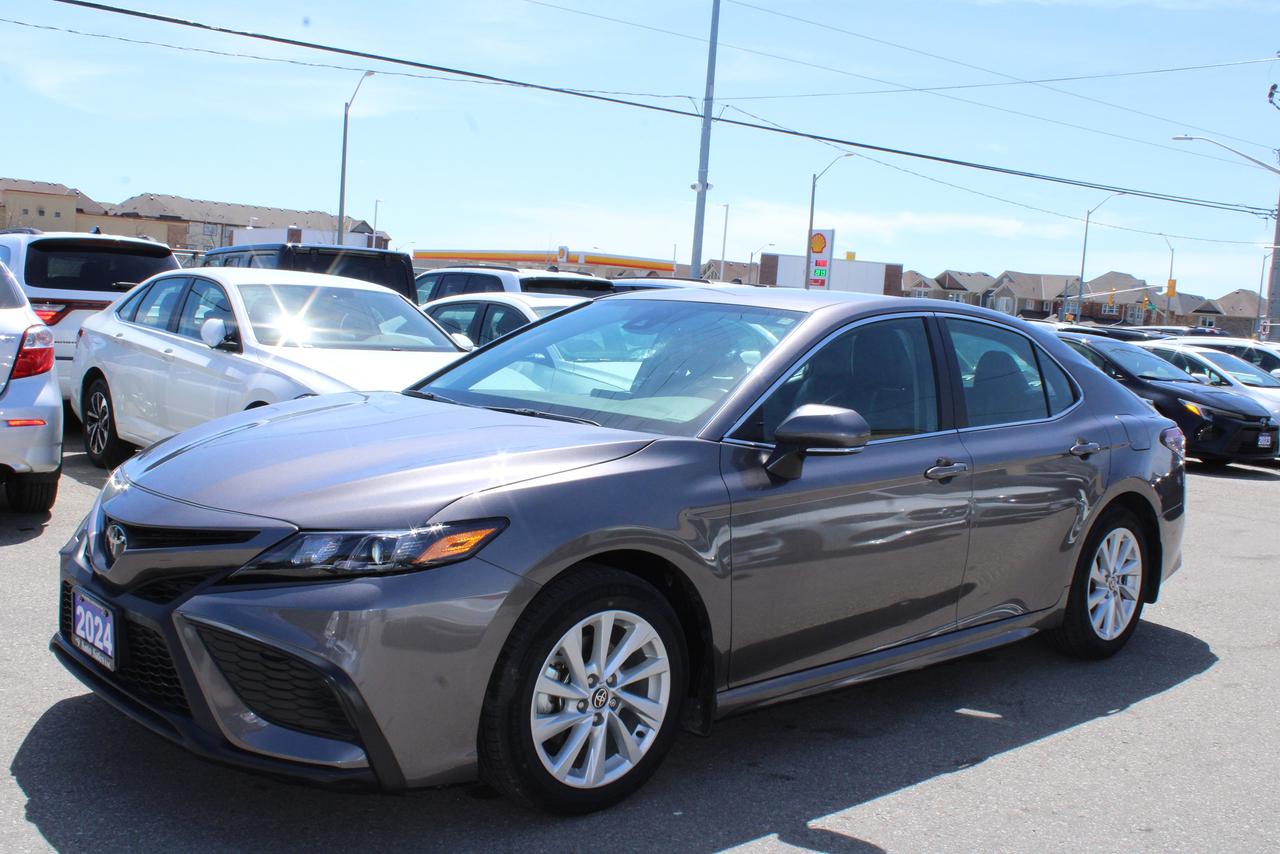 2024 Toyota Camry SE Auto Photo4