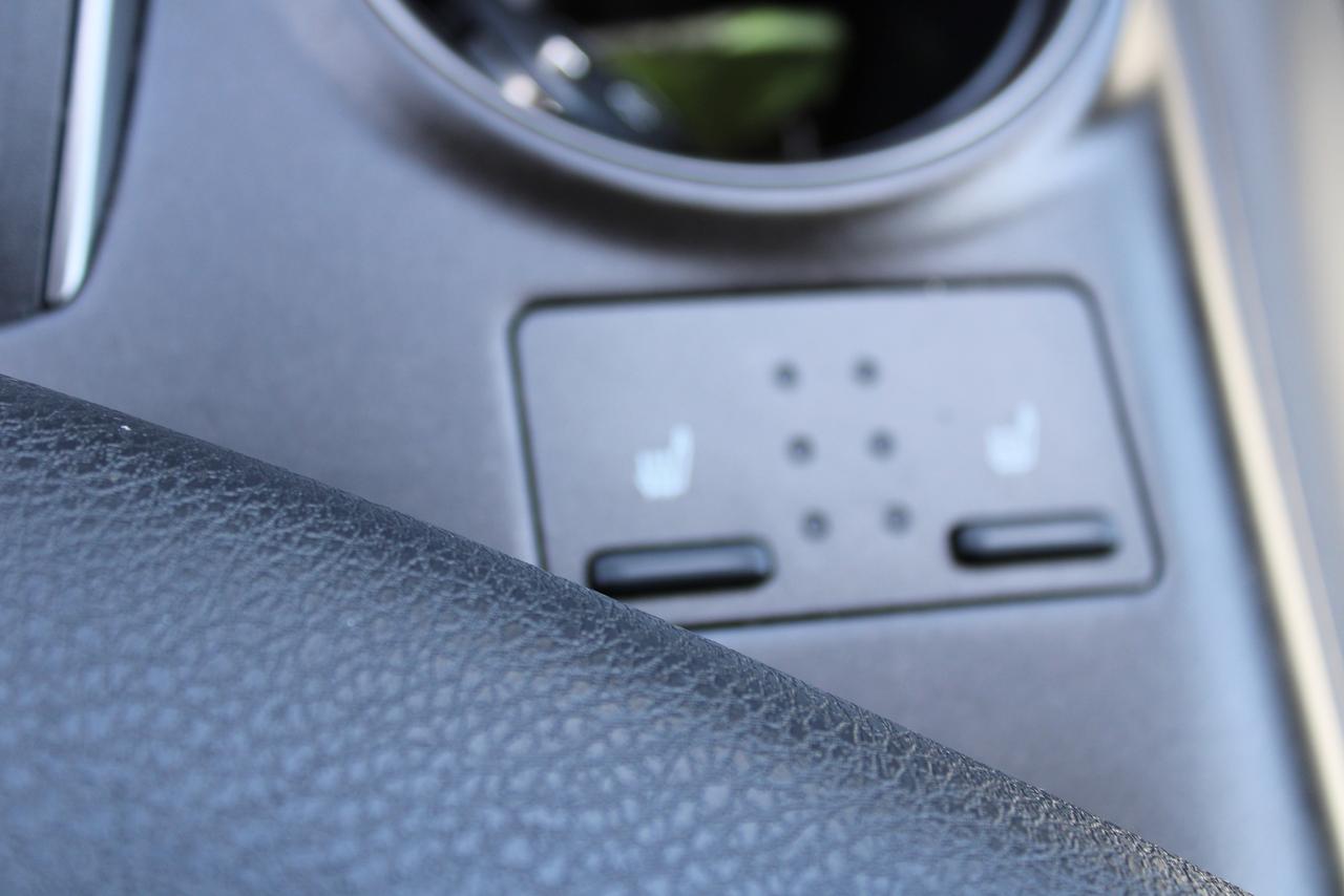 2024 Toyota Camry SE Auto Photo