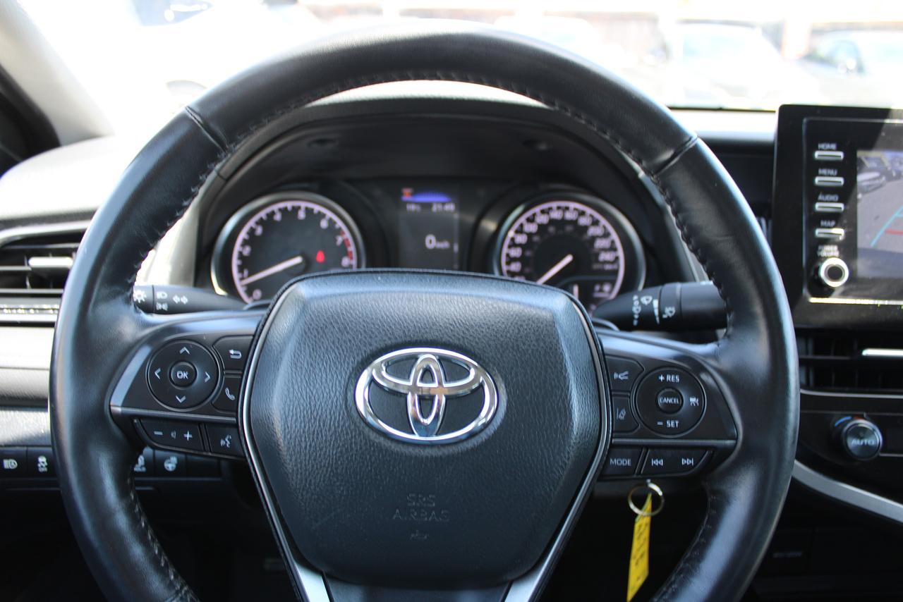 2024 Toyota Camry SE Auto Photo