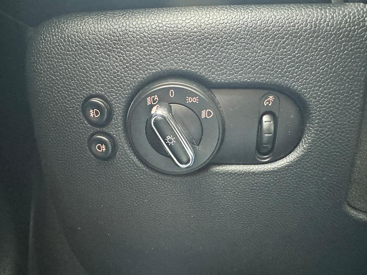1777396698