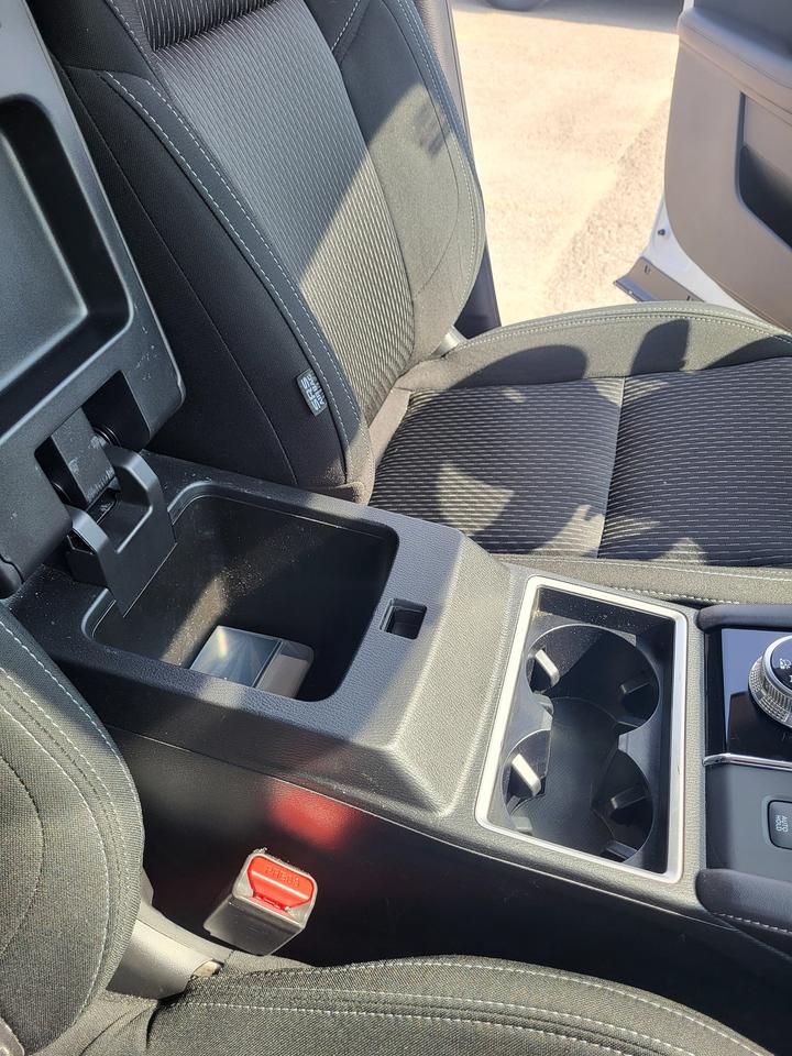 2024 Mitsubishi Outlander SE Photo