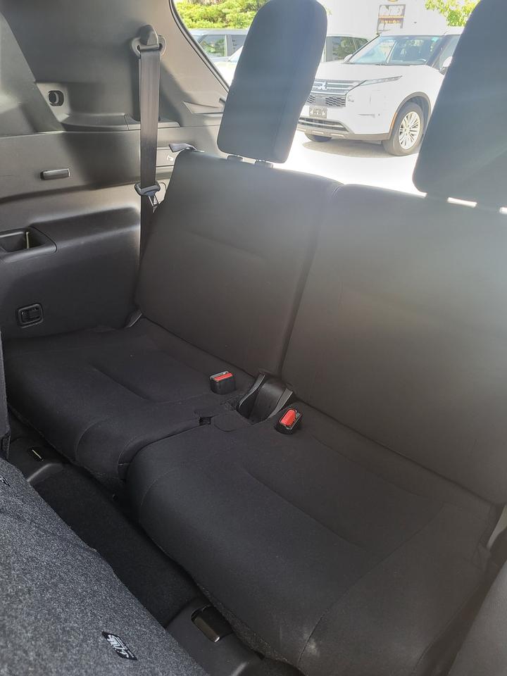 2024 Mitsubishi Outlander SE Photo