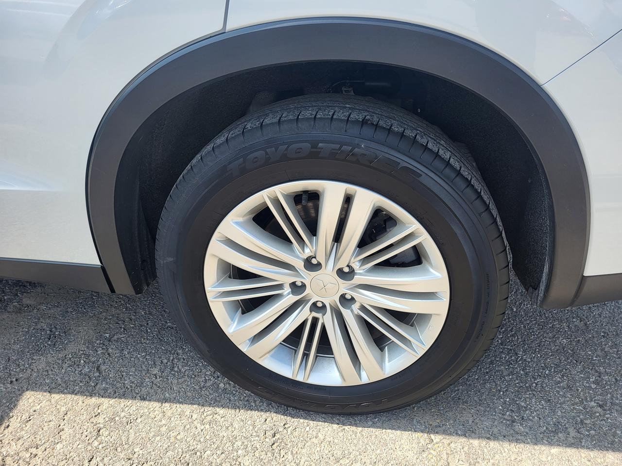2024 Mitsubishi Outlander SE Photo