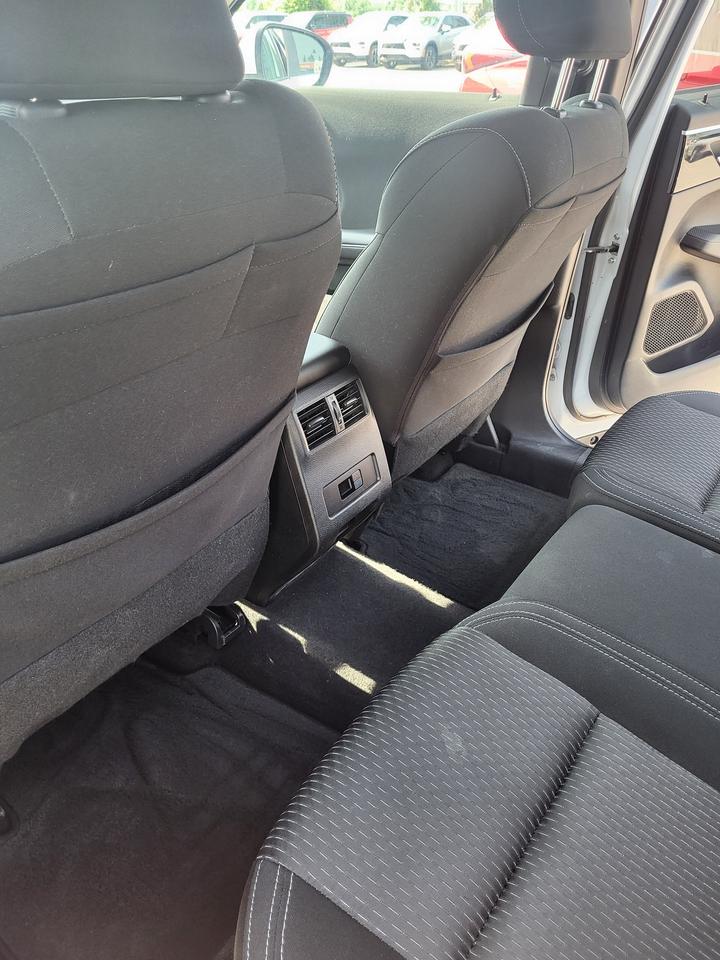 2024 Mitsubishi Outlander SE Photo