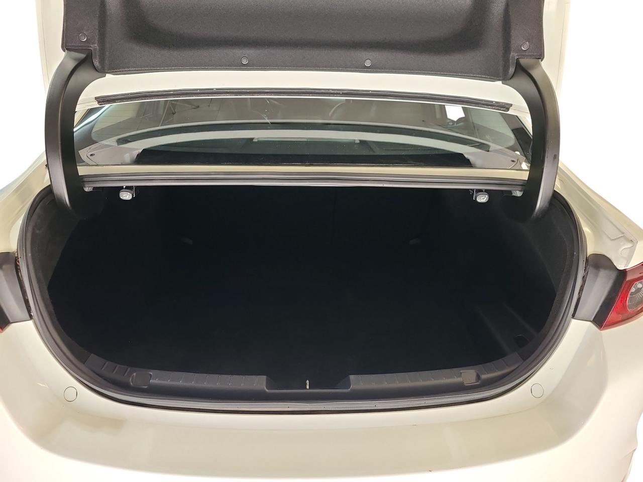 2019 Mazda MAZDA3 GS Photo