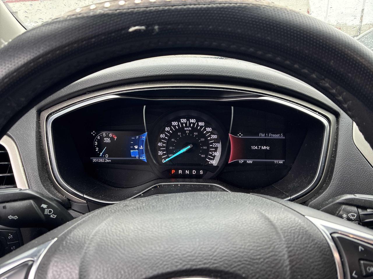 2016 Ford Fusion SE | Leather | Sunroof | Reverse Cam | Alloys ++ Photo