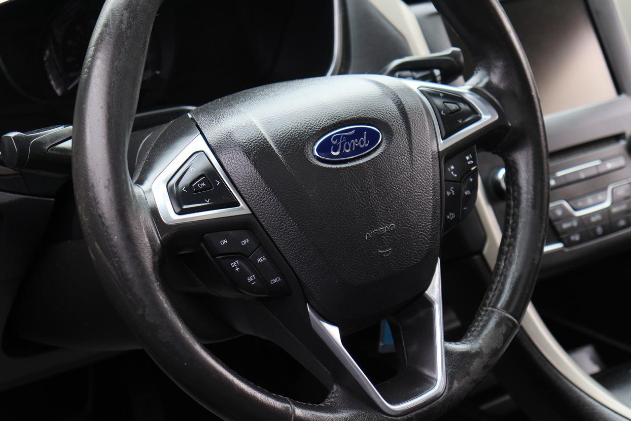 2016 Ford Fusion SE | Leather | Sunroof | Nav | Cam | Alloys & More Photo14