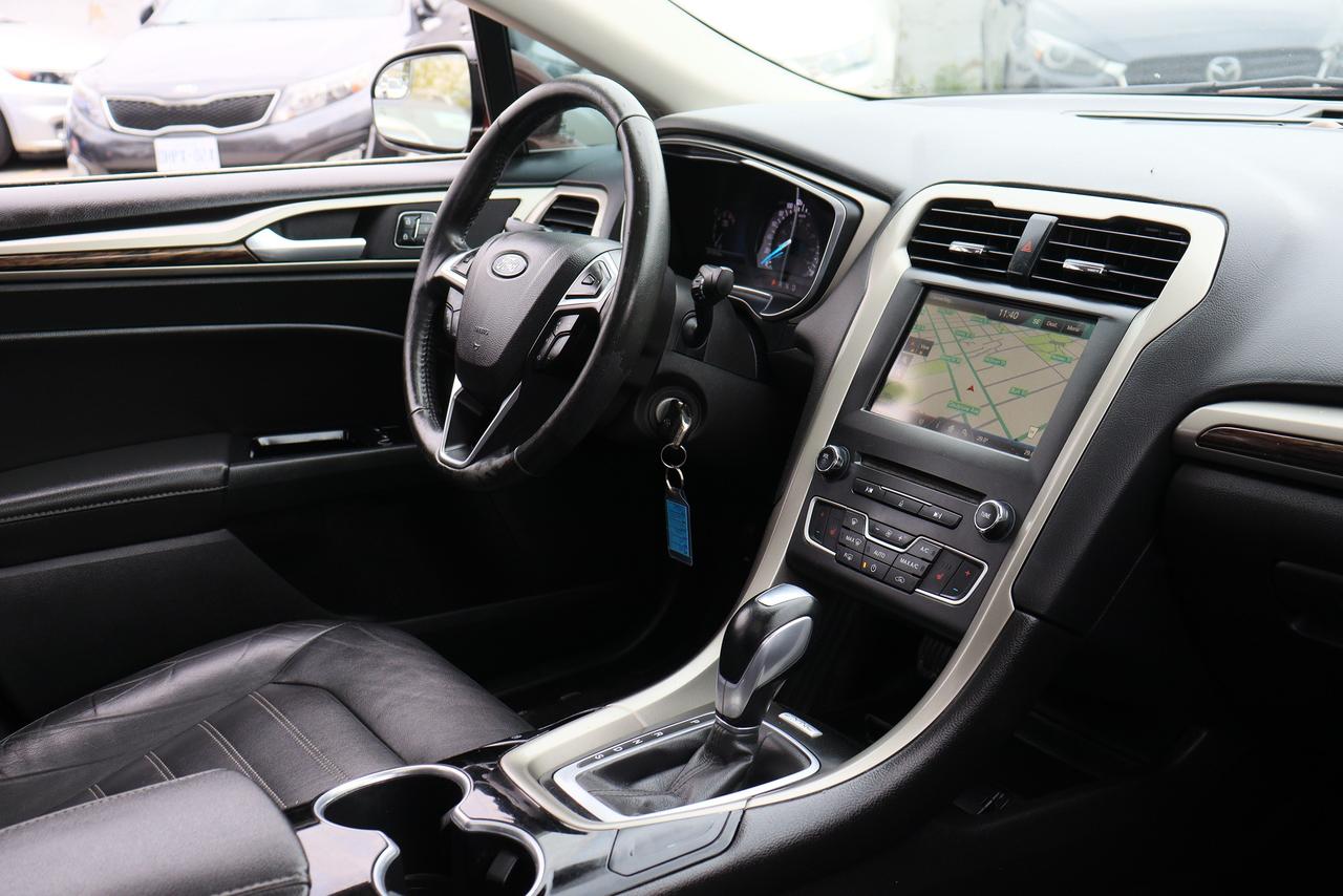 2016 Ford Fusion SE | Leather | Sunroof | Nav | Cam | Alloys & More Photo32