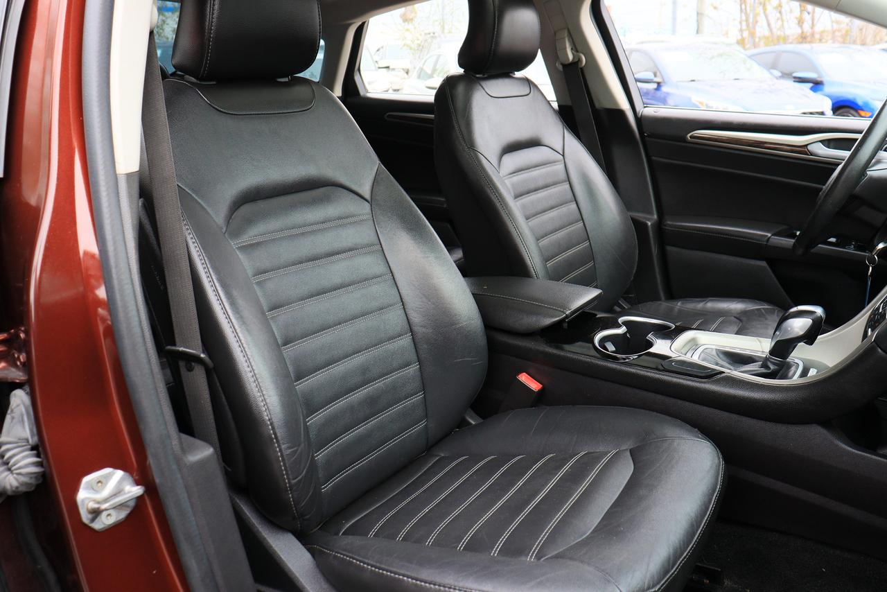 2016 Ford Fusion SE | Leather | Sunroof | Nav | Cam | Alloys & More Photo30